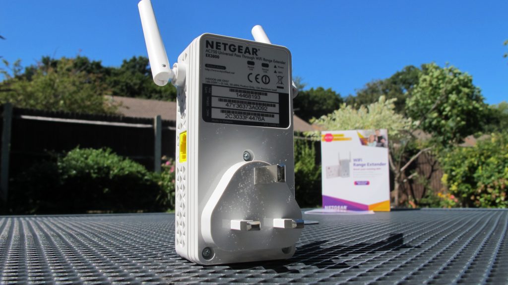netgear ex3800 1