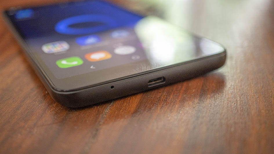 Alcatel 3C smartphone