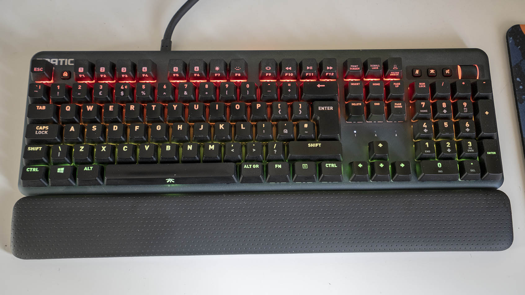 fnatic streak gaming keyboard