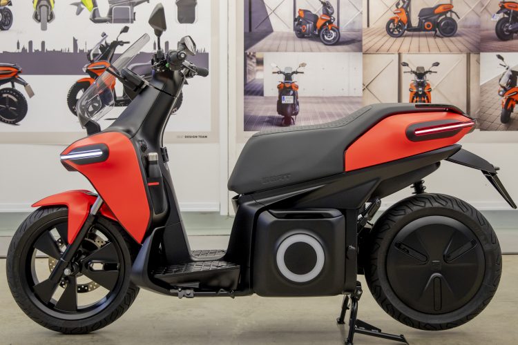 seat e-scooter